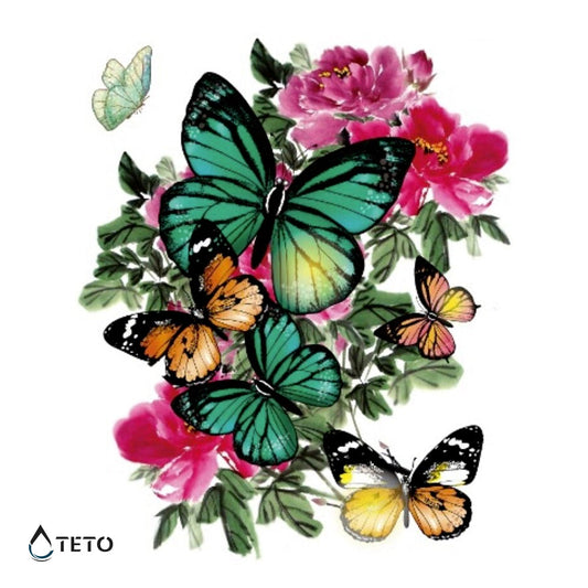 Mariposas en una flor