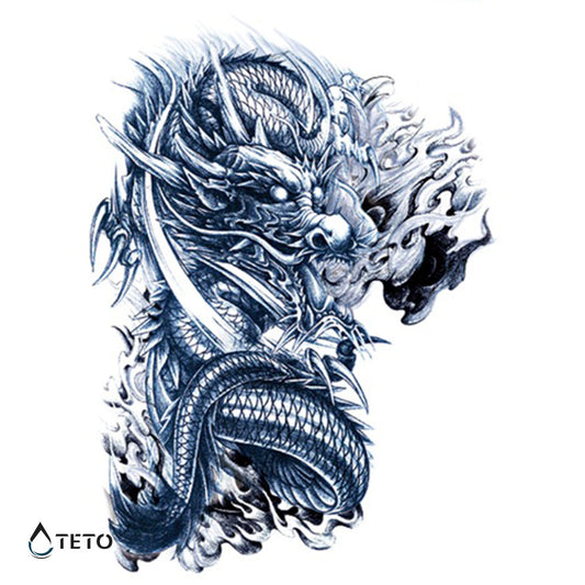 Dragón escupiendo fuego