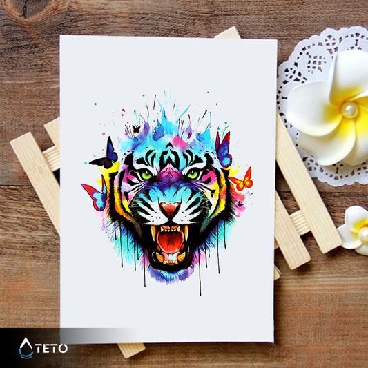 Tigre con mariposas